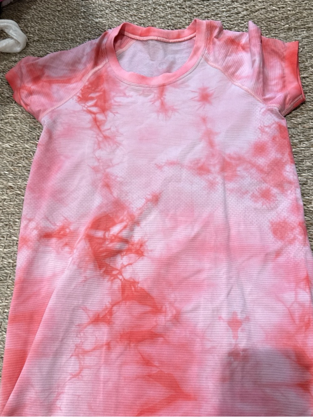 Lululemon Pink Tie Dye shirt size 6